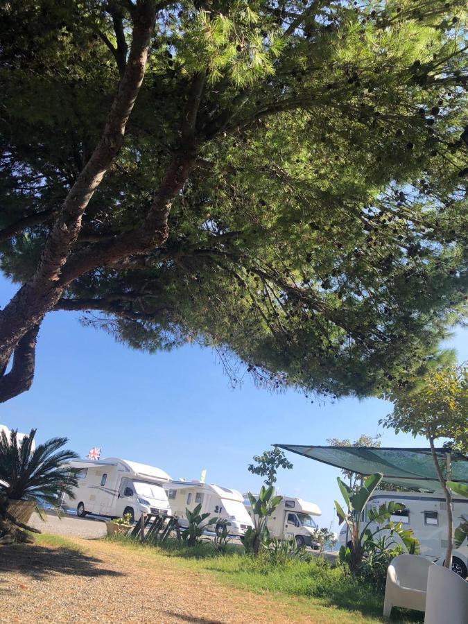 Camping La Focetta Sicula SantʼAlessio Siculo Exteriör bild