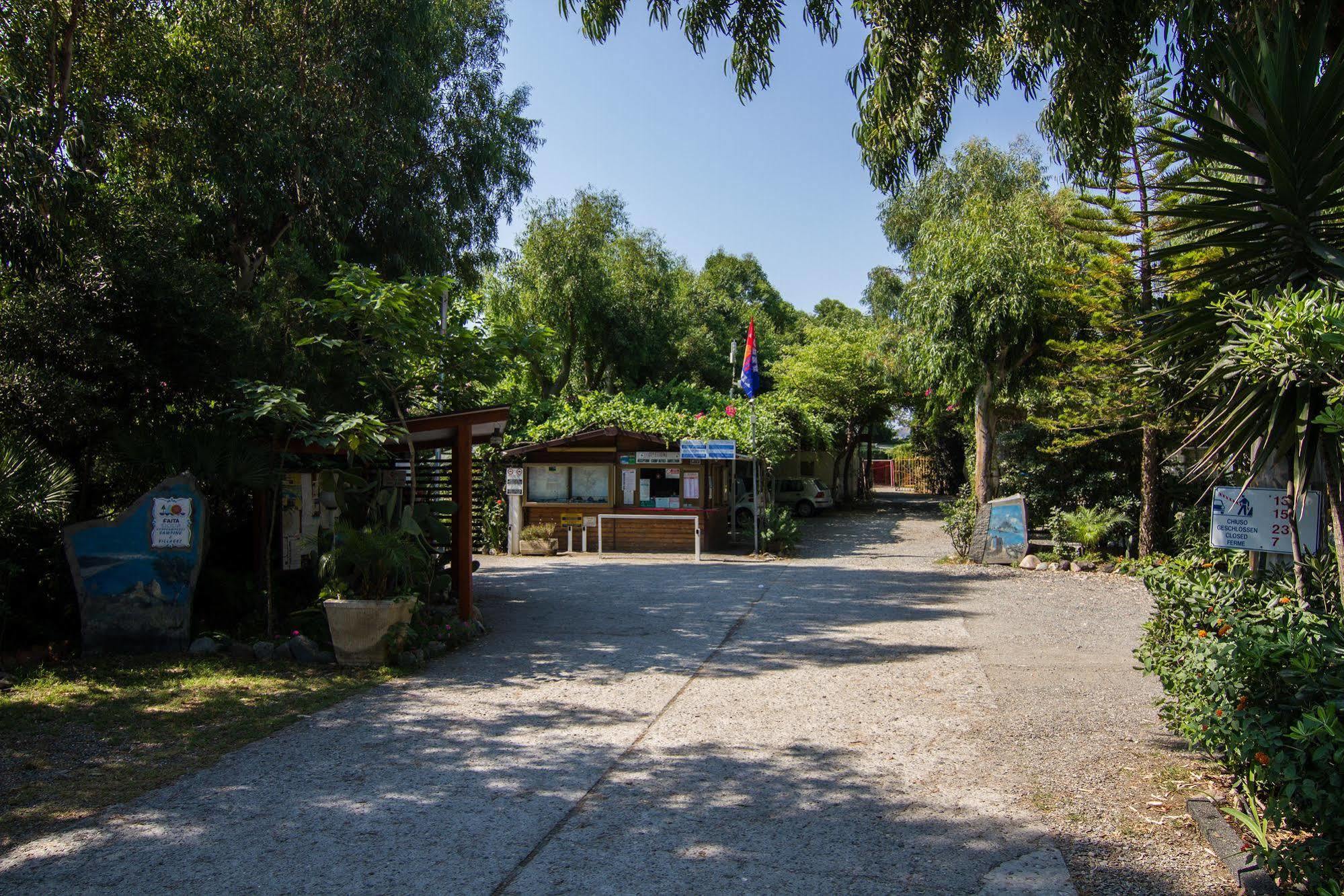 Camping La Focetta Sicula SantʼAlessio Siculo Exteriör bild